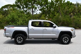 2020 Toyota Tacoma TRD Off-Road Crew Cab Medium Bed - miniatura 34