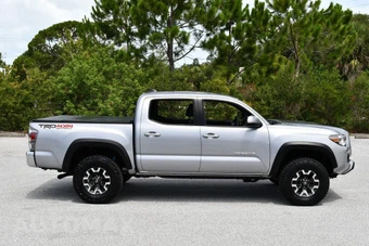 2020 Toyota Tacoma TRD Off-Road Crew Cab Medium Bed - miniatura 36