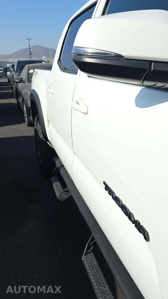 2020 Toyota Tacoma TRD Off-Road Crew Cab Medium Bed - miniatura 26