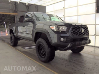 2020 Toyota Tacoma TRD Off-Road Crew Cab Medium Bed - miniatura 3