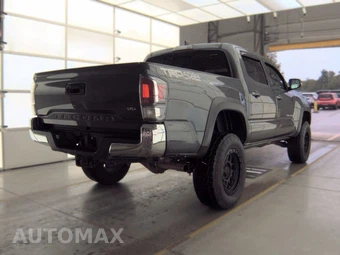 2020 Toyota Tacoma TRD Off-Road Crew Cab Medium Bed - miniatura 4