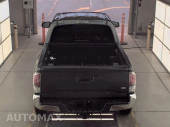 2020 Toyota Tacoma TRD Off-Road Crew Cab Medium Bed - miniatura 5