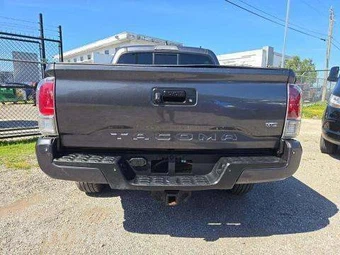 2020 Toyota Tacoma TRD Off-Road Crew Cab Medium Bed - miniatura 3