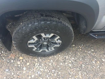2020 Toyota Tacoma TRD Off-Road Crew Cab Medium Bed - miniatura 10
