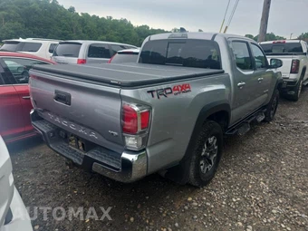 2020 Toyota Tacoma TRD Off-Road Crew Cab Medium Bed - miniatura 4
