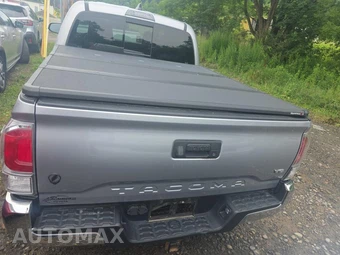 2020 Toyota Tacoma TRD Off-Road Crew Cab Medium Bed - miniatura 5