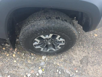 2020 Toyota Tacoma TRD Off-Road Crew Cab Medium Bed - miniatura 9