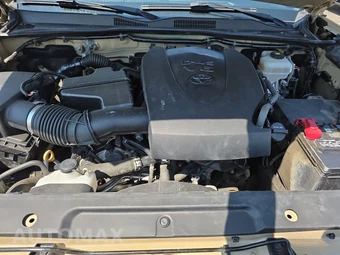 2020 Toyota Tacoma TRD Off-Road Crew Cab Medium Bed - miniatura 15