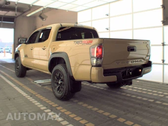 2020 Toyota Tacoma TRD Off-Road Crew Cab Medium Bed - miniatura 6