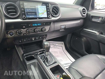 2020 Toyota Tacoma TRD Sport Crew Cab Long Bed - miniatura 10