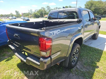 2020 Toyota Tacoma TRD Sport Crew Cab Medium Bed - miniatura 3