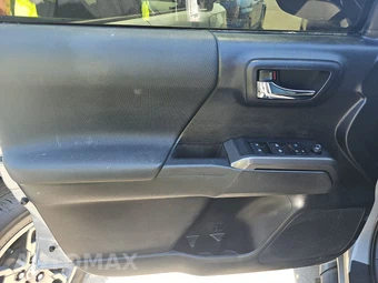 2020 Toyota Tacoma TRD Sport Crew Cab Medium Bed - miniatura 9