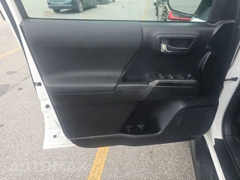 2020 Toyota Tacoma TRD Sport Crew Cab Medium Bed - miniatura 9