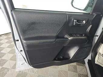 2020 Toyota Tacoma TRD Sport Crew Cab Medium Bed - miniatura 9