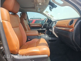 2020 Toyota Tundra 1794 Edition Crew Cab Short Bed - miniatura 8