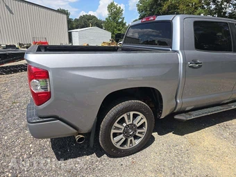 2020 Toyota Tundra Platinum Crew Cab Short Bed - miniatura 23
