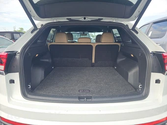 2020 Volkswagen Atlas Cross Sport V6 SE w/Technology - miniatura 16