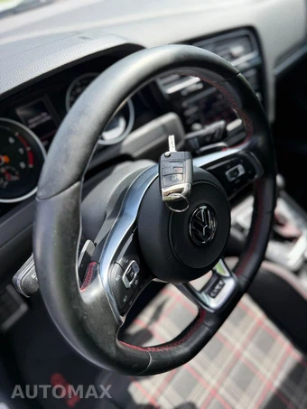 2020 Volkswagen Golf GTI S - miniatura 11