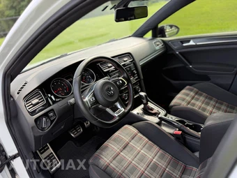 2020 Volkswagen Golf GTI S - miniatura 9