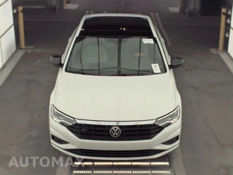 2020 Volkswagen Jetta R-Line – miniatura 2