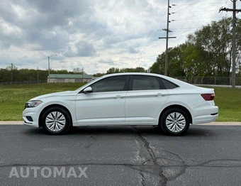 2020 Volkswagen Jetta R-Line - miniatura 2