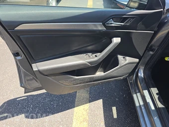 2020 Volkswagen Jetta S – miniatura 9