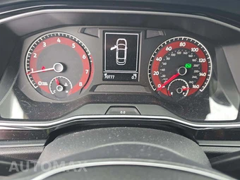 2020 Volkswagen Jetta SE - miniatura 9