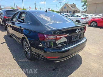 2020 Volkswagen Jetta SE – miniatura 2