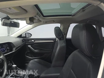 2020 Volkswagen Jetta SE - miniatura 17