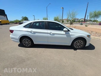 2020 Volkswagen Jetta SE – miniatura 5