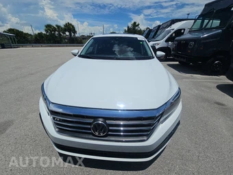 2020 Volkswagen Passat 2.0T R-Line - miniatura 2