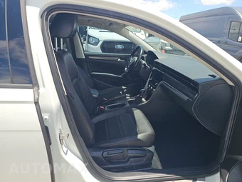 2020 Volkswagen Passat 2.0T R-Line - miniatura 8
