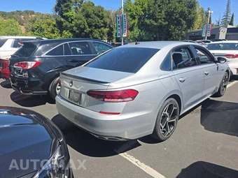 2020 Volkswagen Passat 2.0T R-Line - miniatura 3