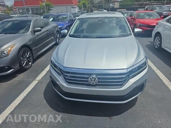 2020 Volkswagen Passat 2.0T R-Line - miniatura 2