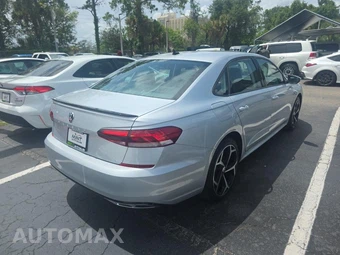 2020 Volkswagen Passat 2.0T R-Line - miniatura 4