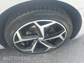 2020 Volkswagen Passat 2.0T R-Line - miniatura 9