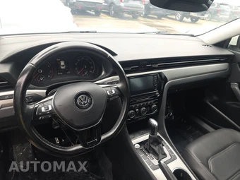 2020 Volkswagen Passat 2.0T SE – miniatura 11