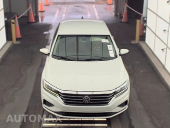 2020 Volkswagen Passat 2.0T SE – miniatura 2