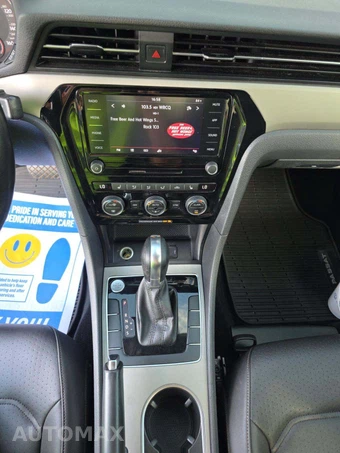 2020 Volkswagen Passat 2.0T SE - miniatura 10