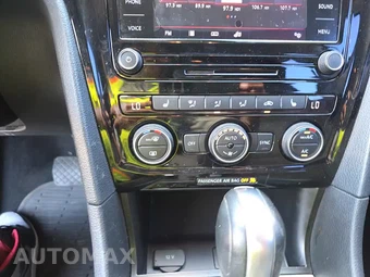 2020 Volkswagen Passat 2.0T SE – miniatura 32