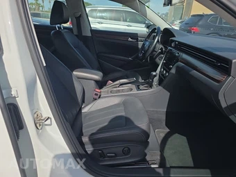 2020 Volkswagen Passat 2.0T SEL - miniatura 14