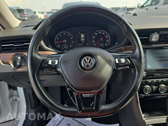2020 Volkswagen Passat 2.0T SEL - miniatura 16