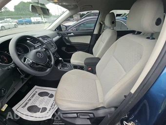 2020 Volkswagen Tiguan S - miniatura 7