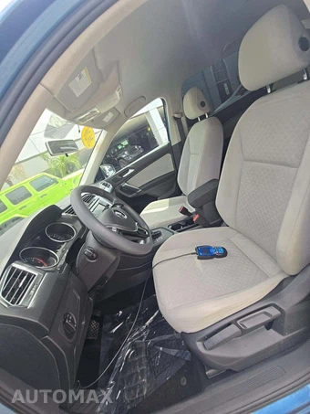 2020 Volkswagen Tiguan S - miniatura 3