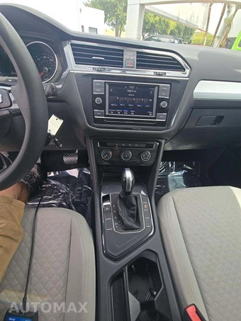 2020 Volkswagen Tiguan S - miniatura 7