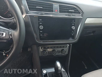 2020 Volkswagen Tiguan SE – miniatura 11