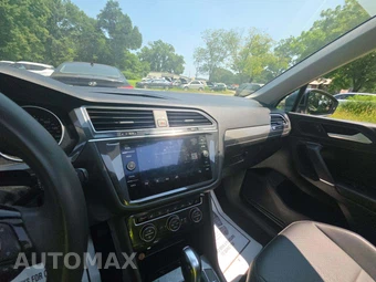 2020 Volkswagen Tiguan SE - miniatura 10
