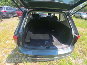 2020 Volkswagen Tiguan SE - miniatura 14