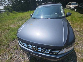 2020 Volkswagen Tiguan SE - miniatura 21