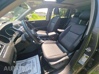 2020 Volkswagen Tiguan SE - miniatura 6